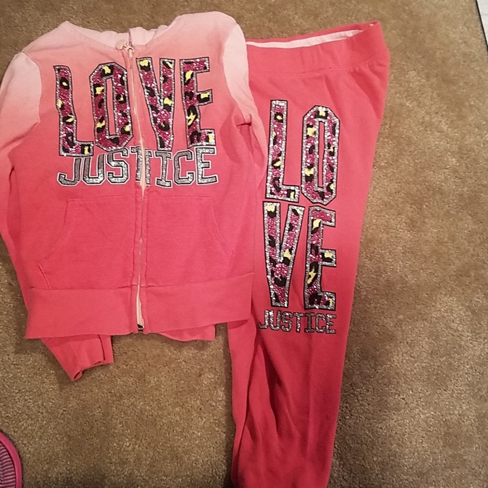 Justice outfit